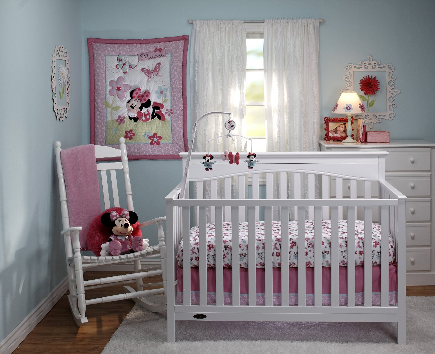 Disney Minnie's Garden Crib Bedding